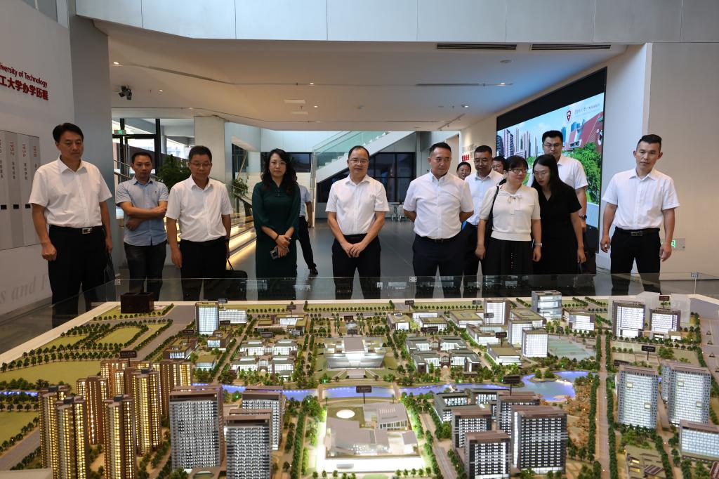 A59C9585F5114180B2A5FE03243_AF0C3FFD_21352