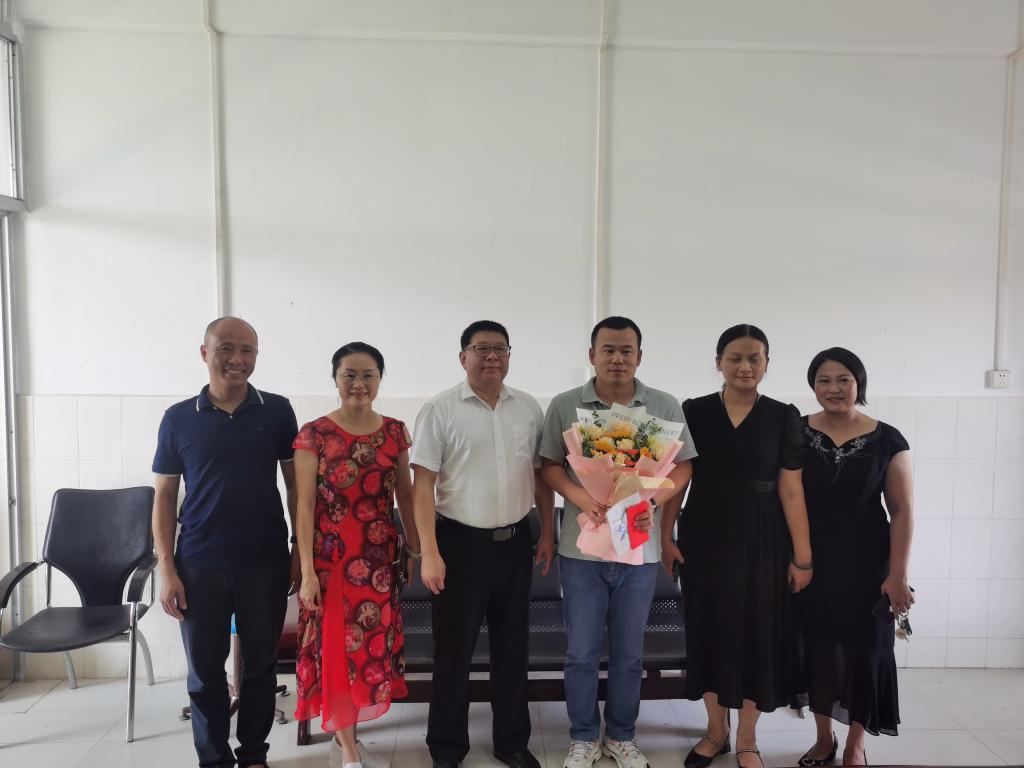 B82D7AB294D9C5734E970E93861_53527631_FA0B