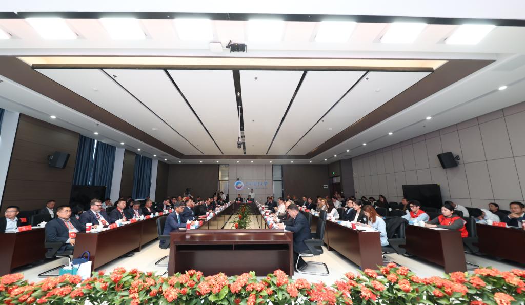 165215FF9EBA232AC3C805C9DD7_8ADDCA24_16CFE