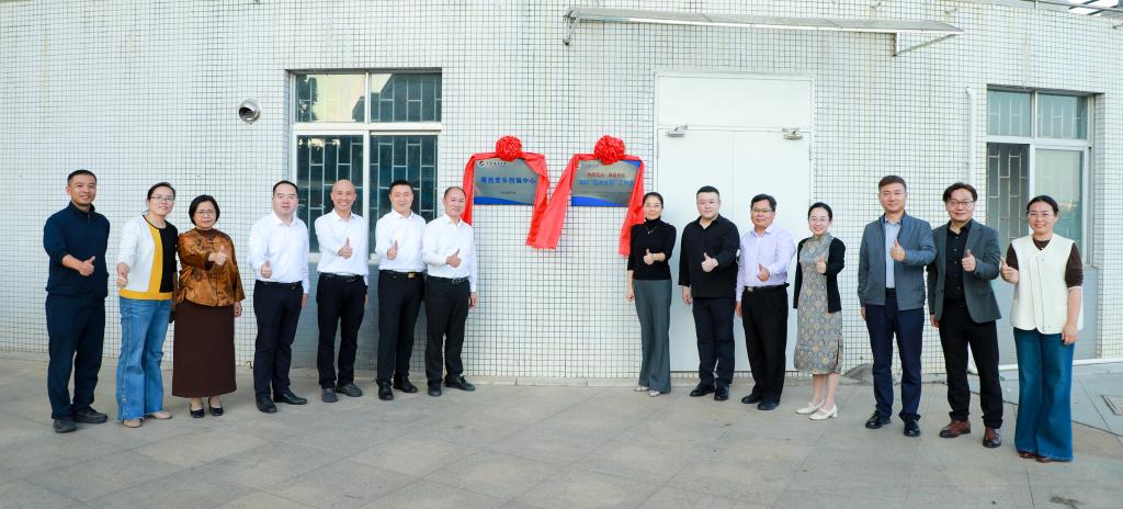 216CA18A3657ACAB76039E02989_C008B042_15842