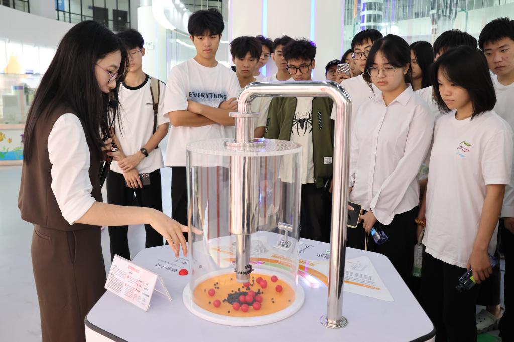 69550DDA3BA6EFAEB289D809064_C9EDF30B_15F1C