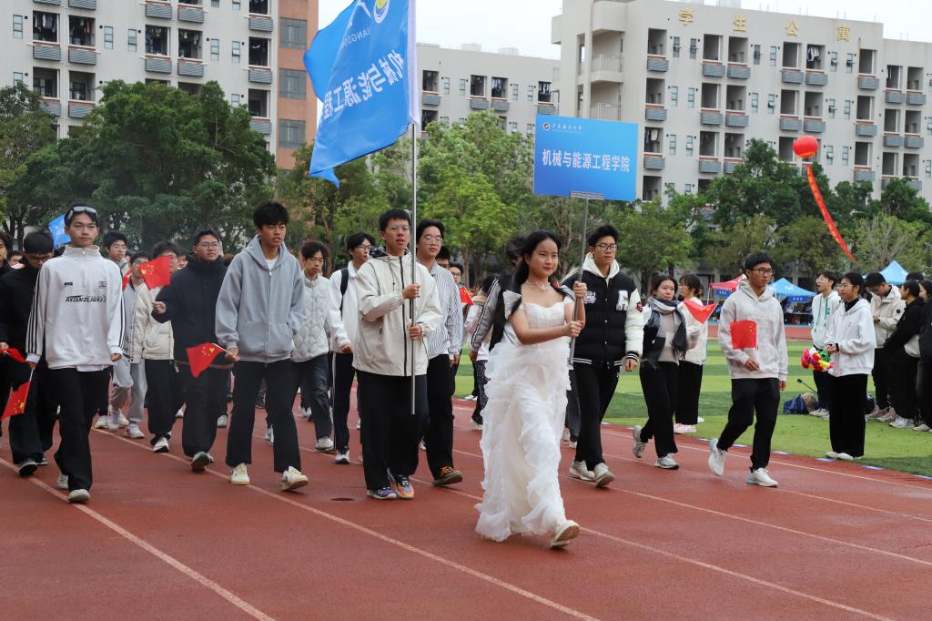 148F380A4BC97ED4DD3EF42A368_C567690A_1EA79