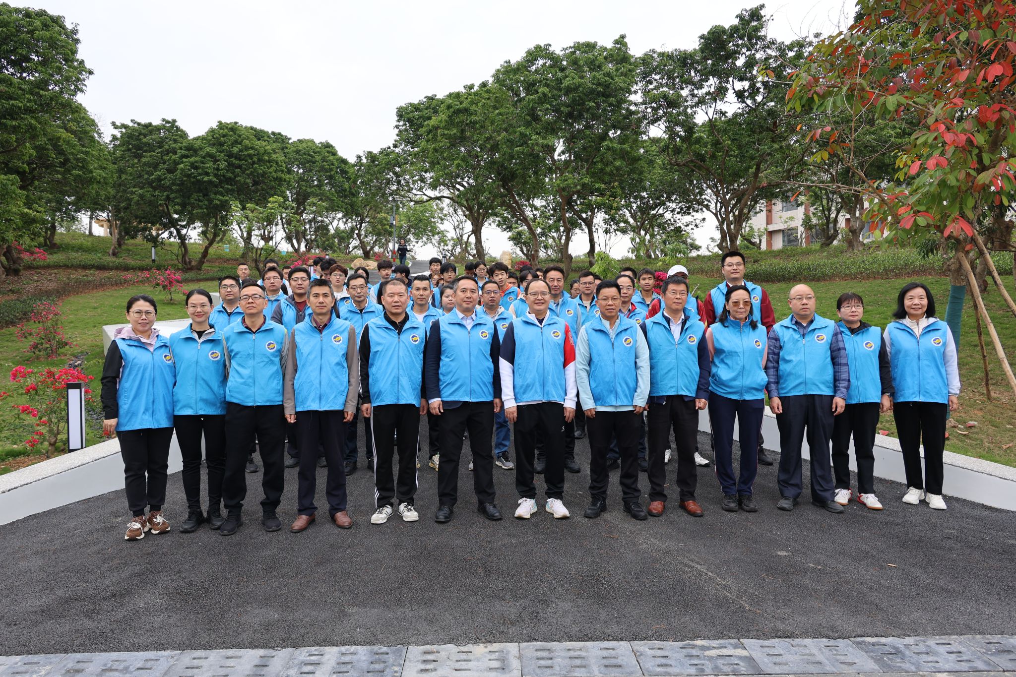 EEE9A7D5C50B5C141EC5DBF0B4B_FC491838_B1850