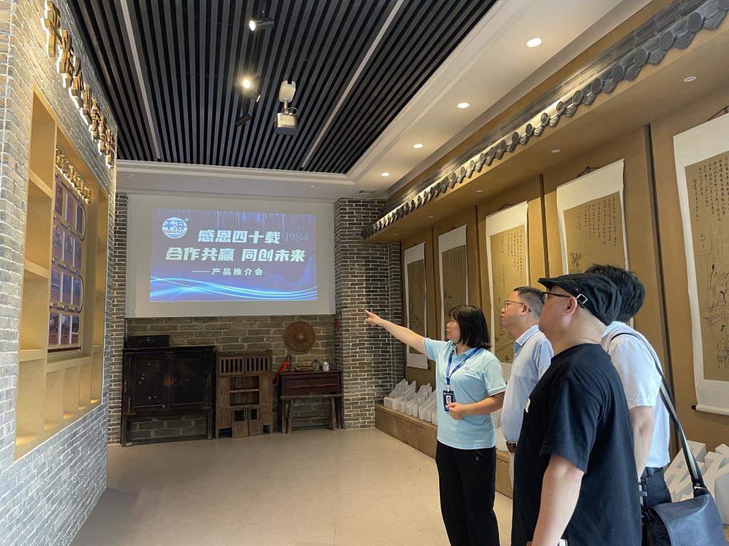 3EF7F4E00C6EE5CE8E9FB38043C_99BAB341_21A42