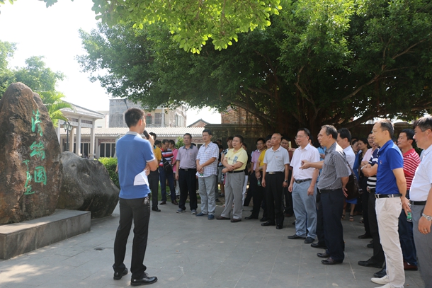 1505978814133884.jpg ÂÃÐÐÇå¶ËÔ°¹ã³¡.jpg