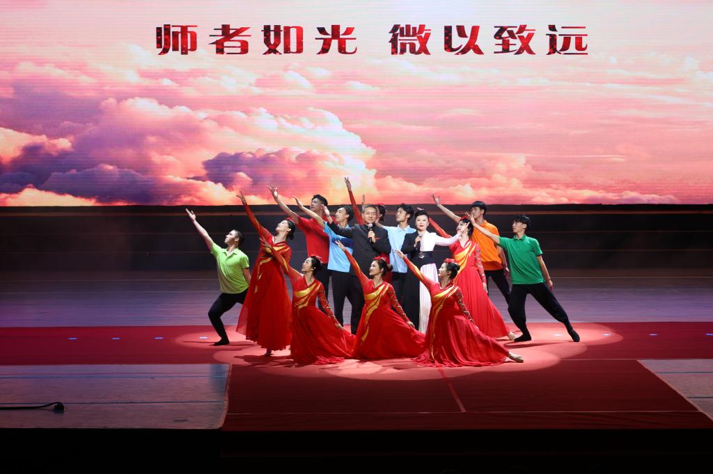 6EB8666B4C435E84A8D7B283D1D_F8B62FCF_13F59