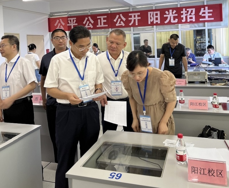 6DEB20F890F60449265D6F837EB_811B2EB8_2C070