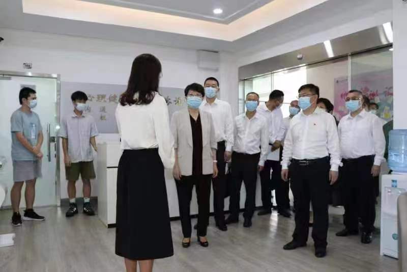 76F8C94B1BBF592D2664EE219FE_51556125_8FE0