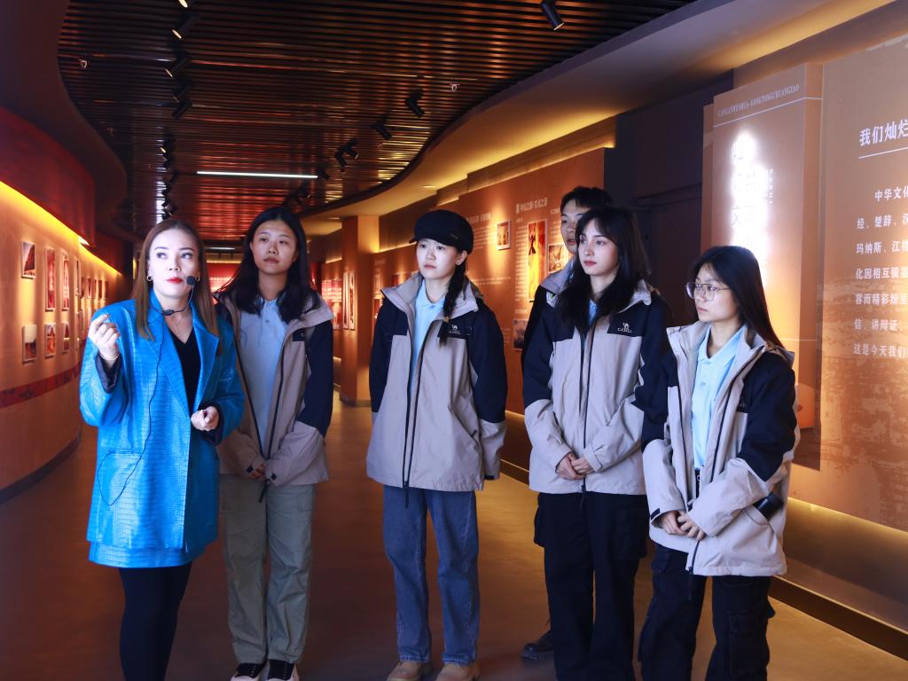 A20DAFD4C21F8808F3DB5BF971F_8CDC234A_193BD