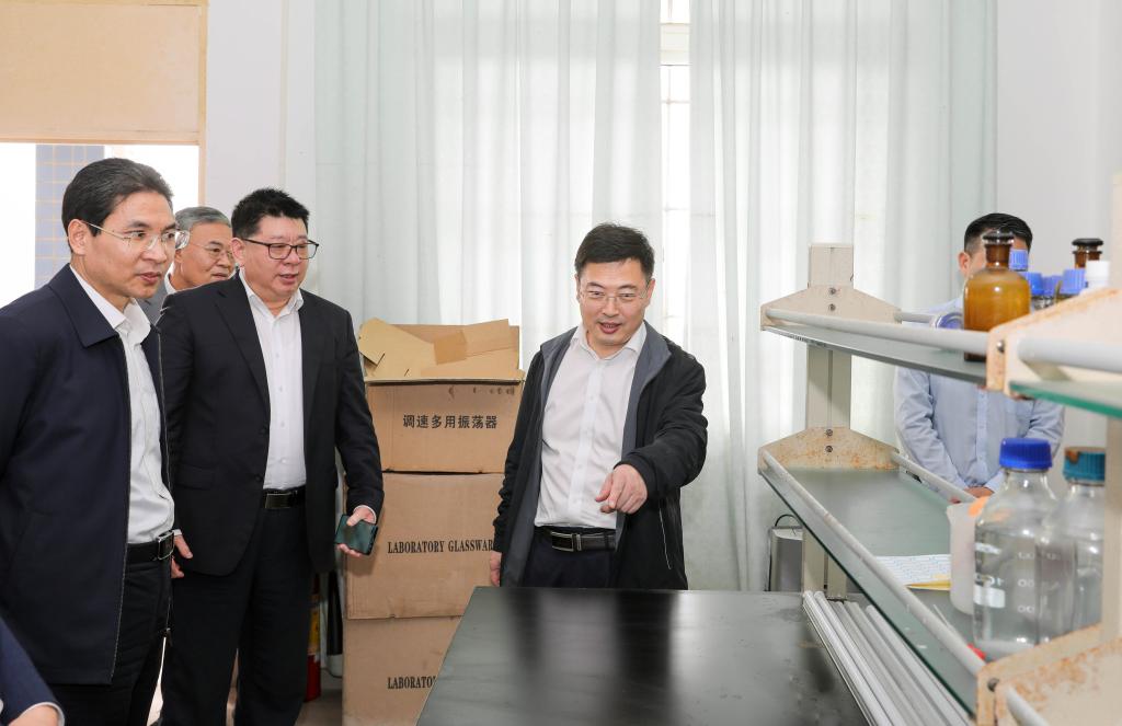 9DC2E282CB49400937EAFD4E2E8_6691861C_107D1