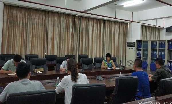 1536892641899450.jpg 01-º£Ñ󹤳ÌѧԺÕÙ¿ª2018¼¶ÐÂÉú°àÖ÷ÈÎÊÂÇé¾Û»á.jpg