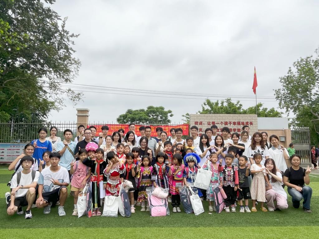 55AC5D57BFF04C0E76DF2CEDD22_E2AEF164_26E85