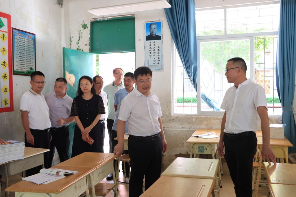 EA5FDB68C4E4B1ABECF676A2593_9FDF9390_17415