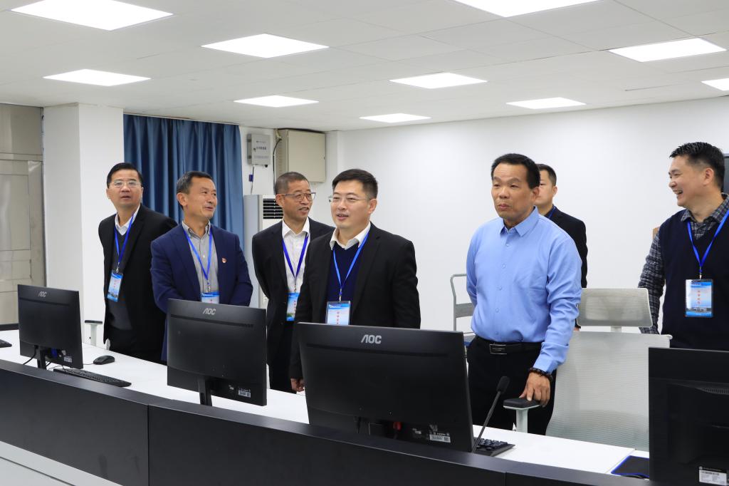 AD64C6A63BF5CD509BC181F4CA6_A8FB0E37_108E3 AD64C6A63BF5CD509BC181F4CA6_A8FB0E37_108E3