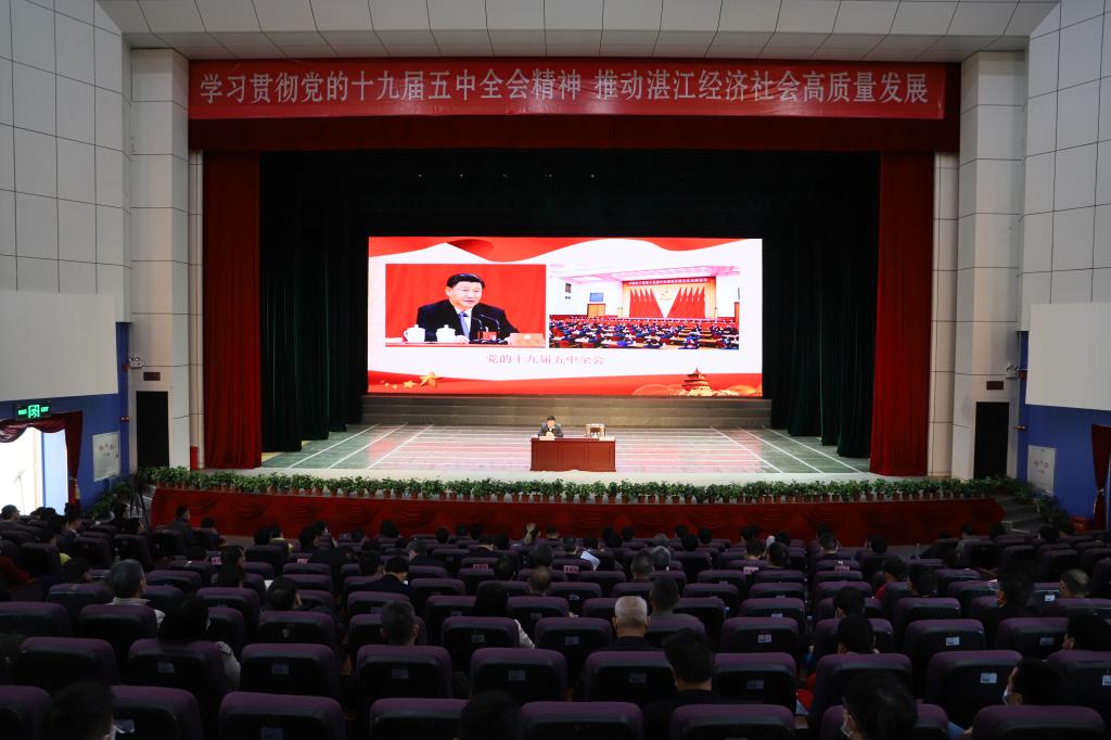 F8AD8881B690F0952E58BA1B4FF_2E2F83A3_14B3B F8AD8881B690F0952E58BA1B4FF_2E2F83A3_14B3B