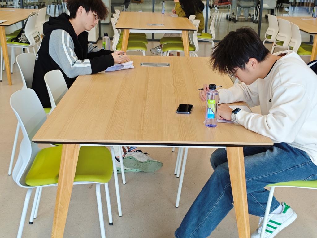 3DE91956E70929C378EA10CB64D_64153F96_19EFD