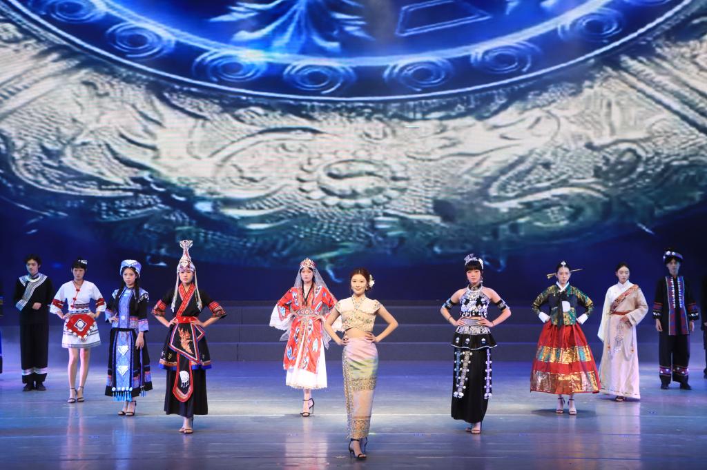 FC05FEEC7D929E6BFCE8A78C88B_A8A68671_1C56F