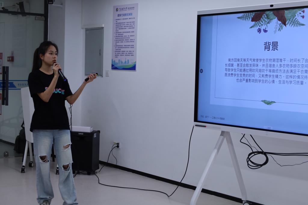 6B381CCDF3650CC14DD0D6F9E39_69CFC047_E256