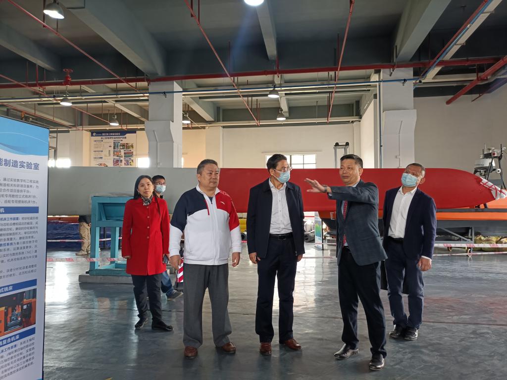 FF2E6B5112C1AD01828F8DFF879_EA2263D2_1B087