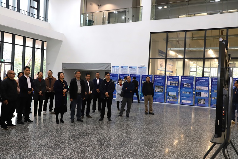 AB64F152BB93D5FF867903ED090_294B043E_2D18D