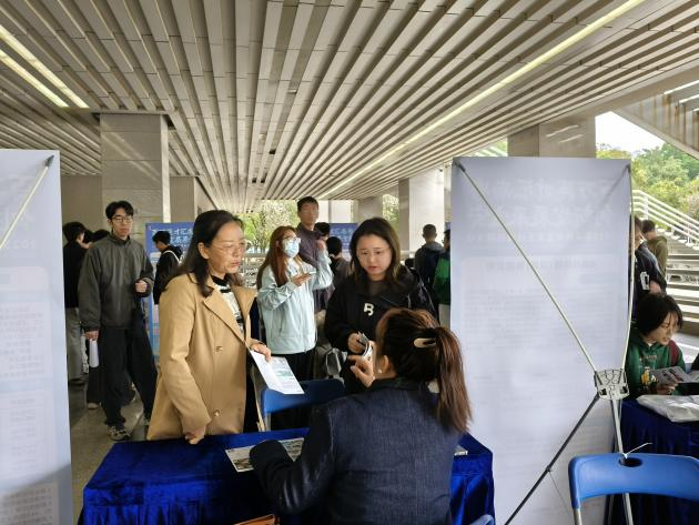 362C2838E32EBAA760A80B73627_81A46FB8_70A1E