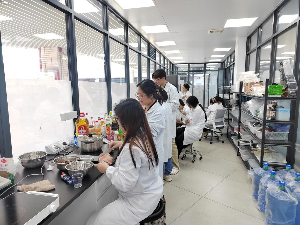 A2F0A3E8C8887EF509225BD7E82_EAA46889_201D8