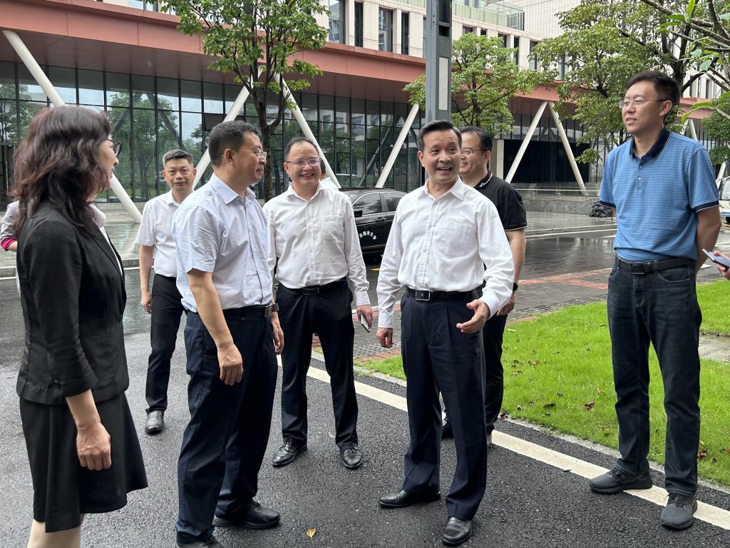 B4F60F89779934A42885CDEAD5D_38949DEA_2C30B