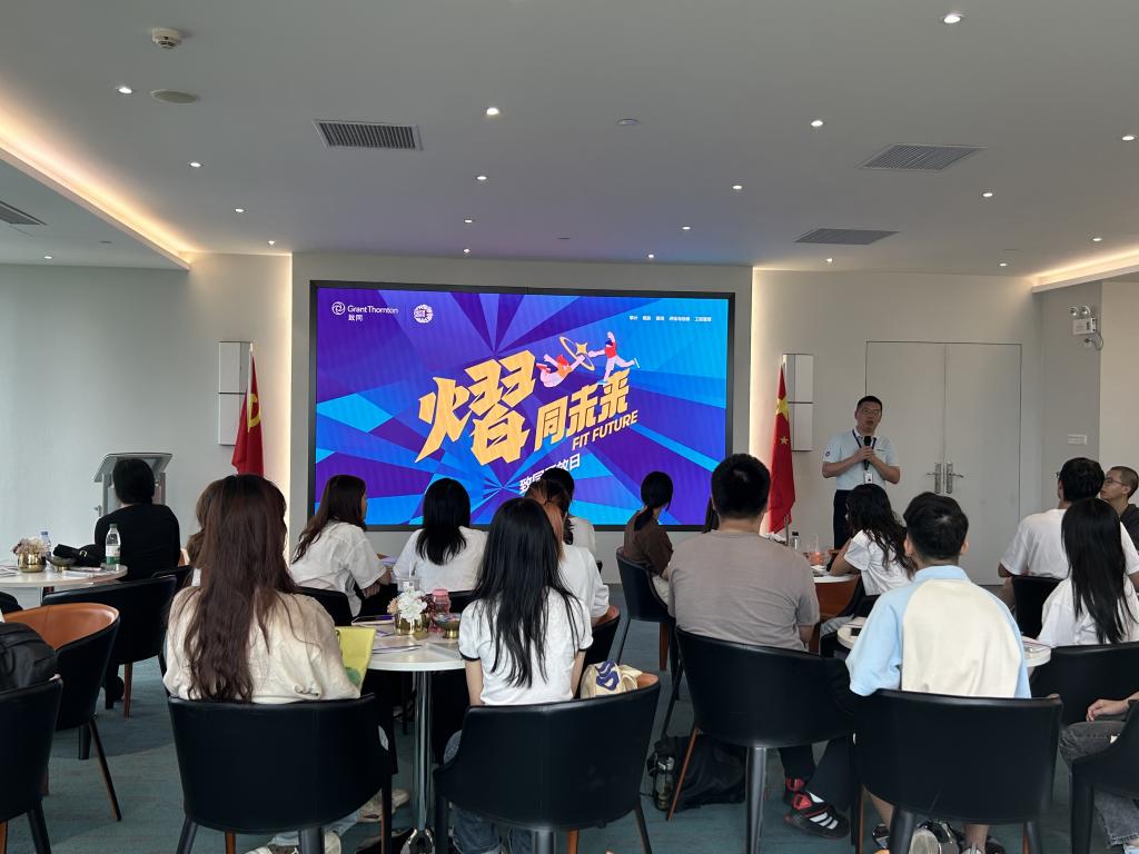 585029DCDF02424D76D41D09FC3_02156CBC_15663