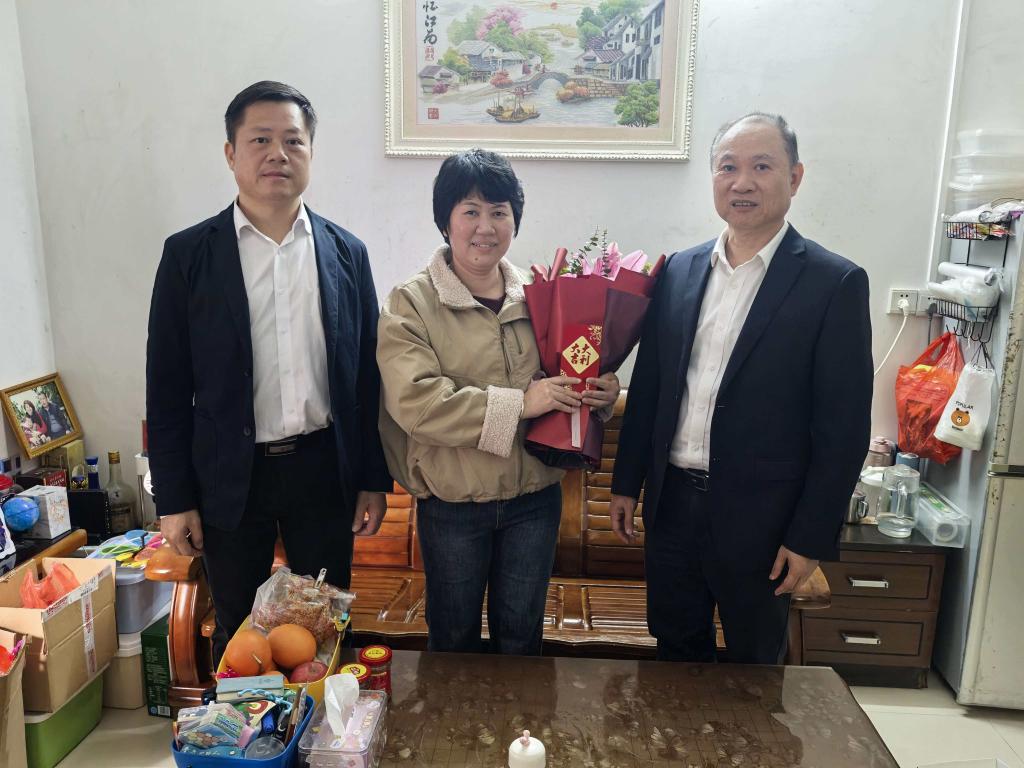 4737F64E123F5A43CDECC6E875F_DD98ED0A_1996E