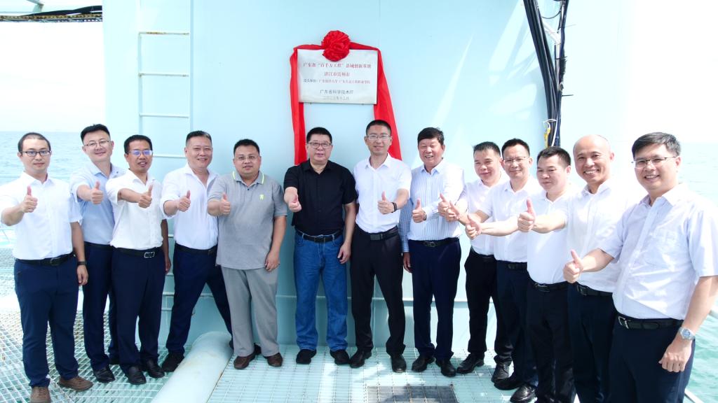 CBC68225E5CA7A5773AE66BB040_6901FC07_124BF CBC68225E5CA7A5773AE66BB040_6901FC07_124BF