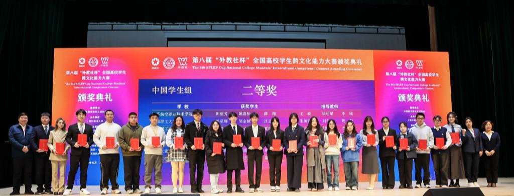 5DA7EB1E5A9B76460D14AF0AFB6_21A44EB0_15332