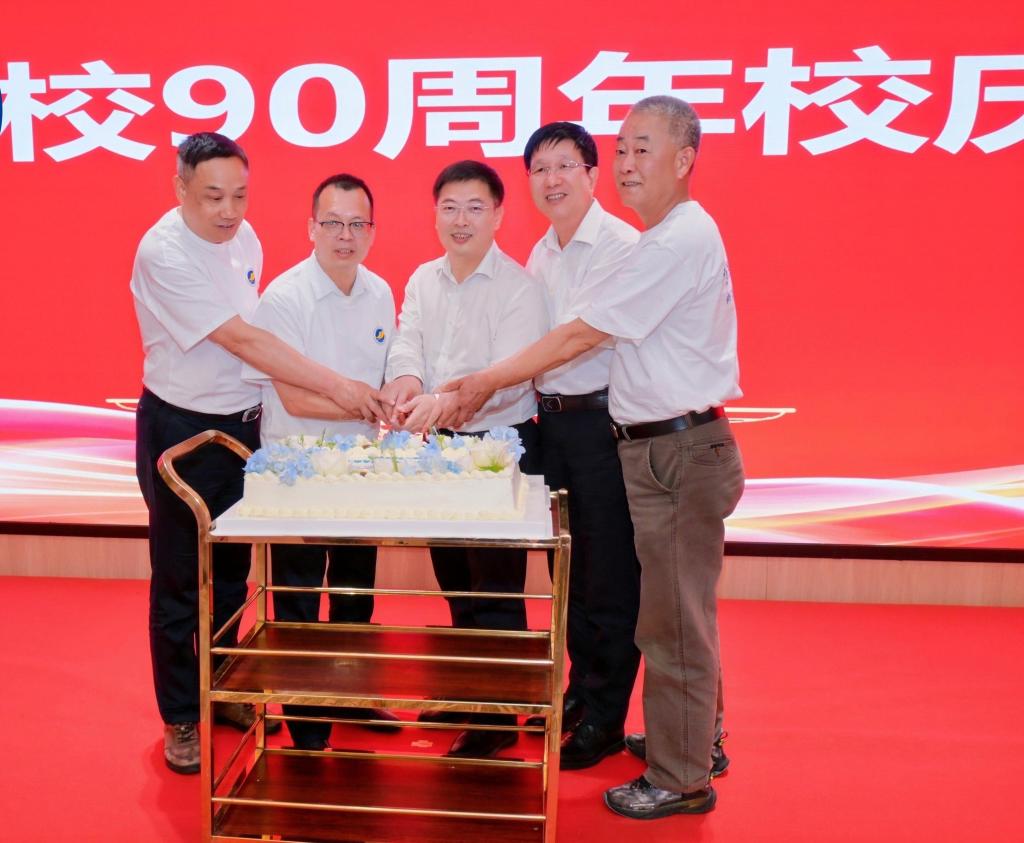 9E6B0FA11DCF846325B17185079_F557E6C1_16515 9E6B0FA11DCF846325B17185079_F557E6C1_16515