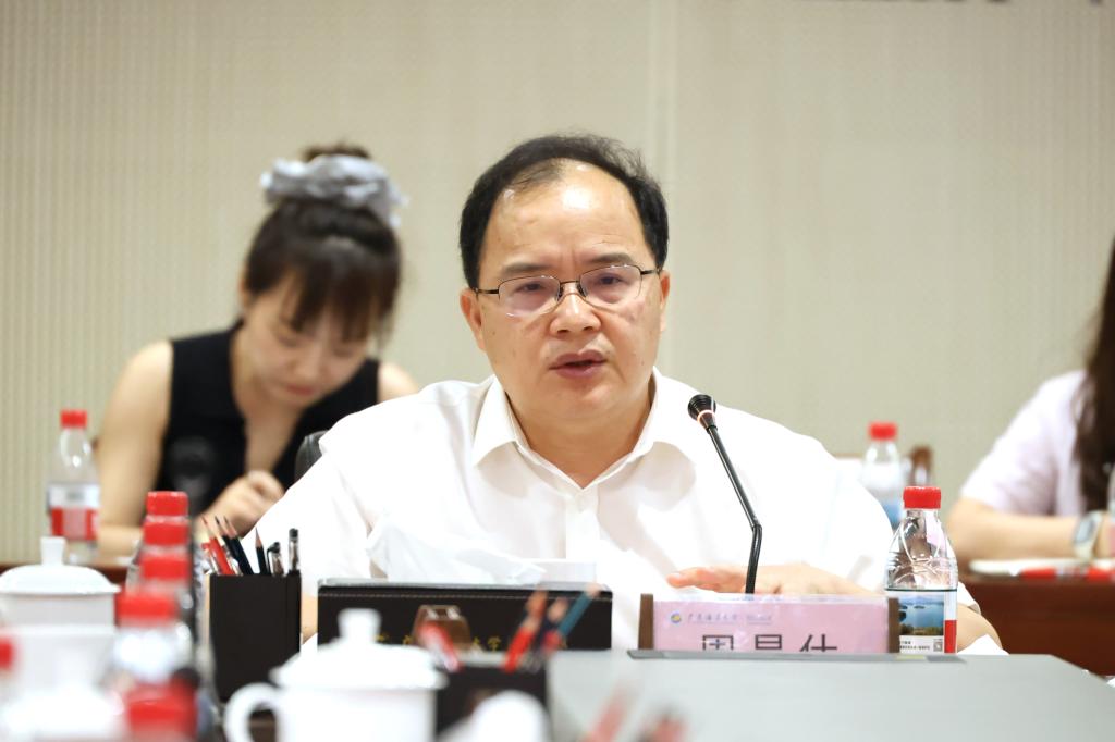 1242D89BD96C3F0F164DBFA345E_FAC17A04_D405