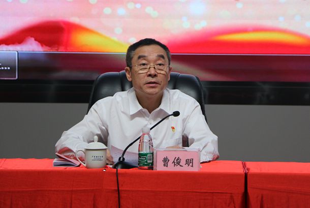 1571663988118096.jpg 1 ²Ü¿¡Ã÷Êé¼Ç½²»°_¸±±¾.jpg