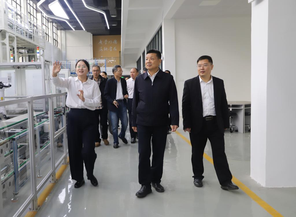 149513CDAF36F946983AB7A5733_06EF932A_1325C