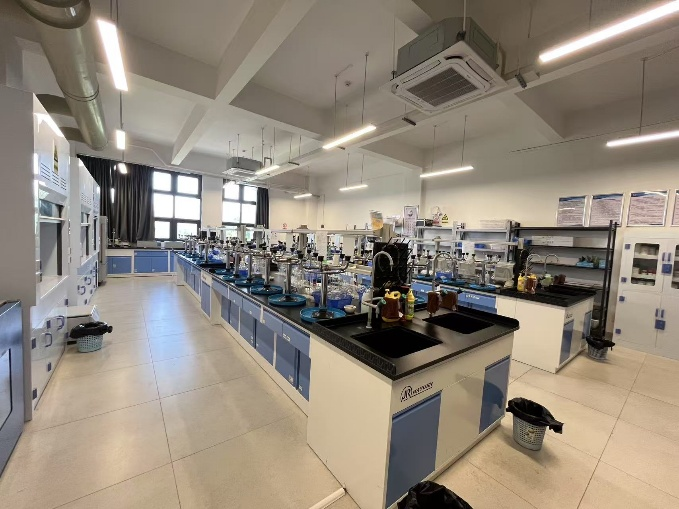 7646144F69B2B0002610FE434C5_4AA424A8_716B8