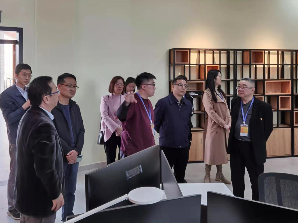 F79E490E67C35B3BD38F676D303_E2C775FB_1329F