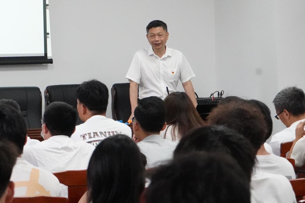 12EB769F2C8C5B72EC94B49516B_04B2FF5E_CC40