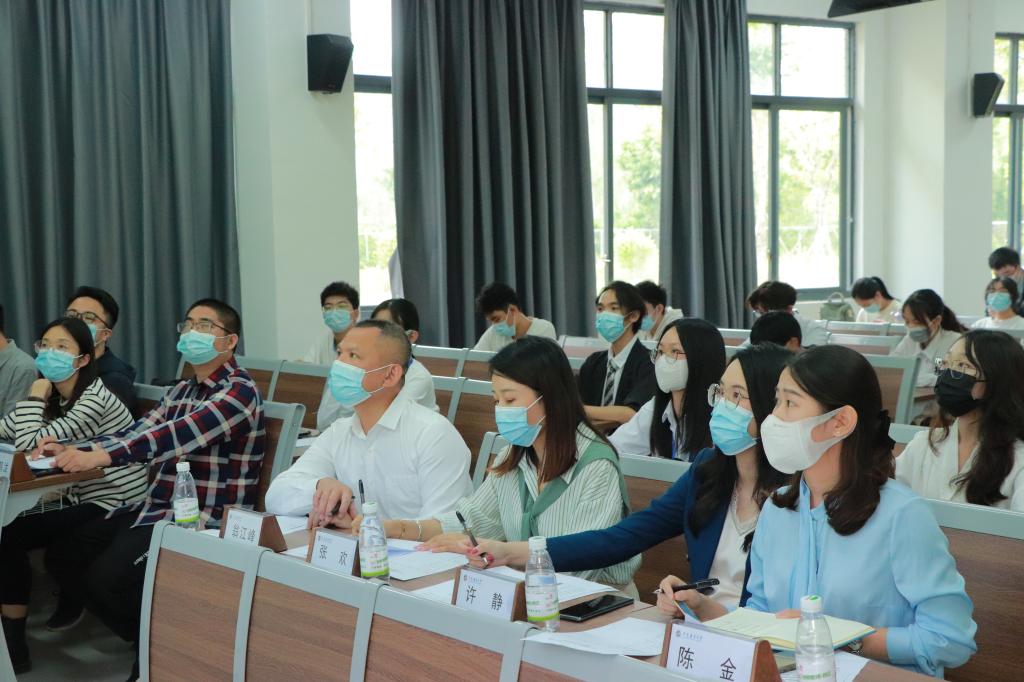 6C7D9D0EDF6F752FE6D783D86B1_E0312A35_179A2