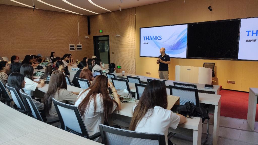 F4BFF7F6C1F1EE23C83B15C9F46_7C9AD0AD_158A0