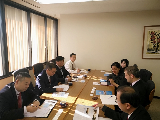 1513324752512207.jpg ͼ1Óë´óÚæÑ§Ôº´óѧ̸ÅÐ1.jpg