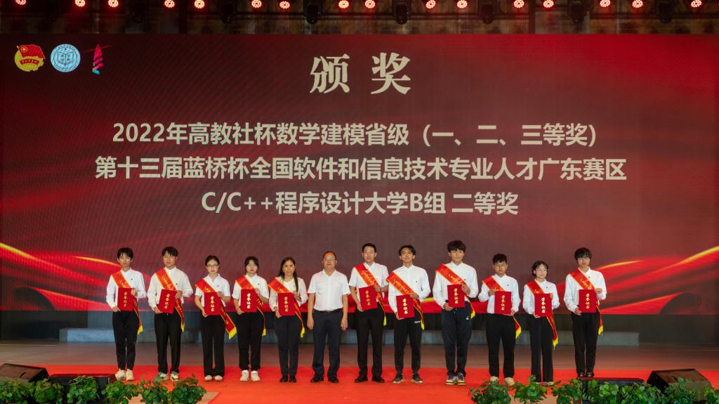 C4934D44A376D74F45B58E135FF_E3F0D049_1500E 1500E