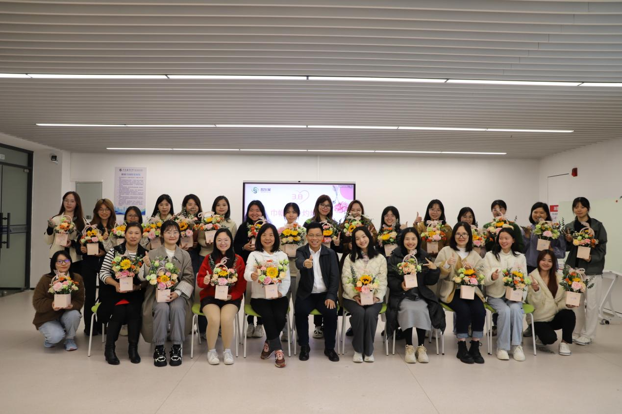 05DBDB15B201931733E1FB22E96_C4157DB2_DE7CF