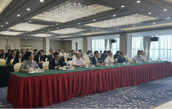 7DB02EC0848F8CBF3B3D3B583C8_797B3A72_BCE25