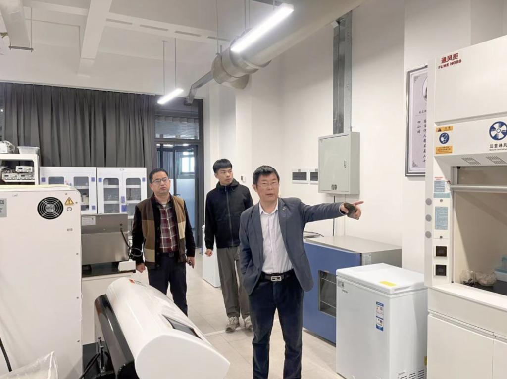 B55FA3597D2A694E257DDE60290_F6E57BB4_12810