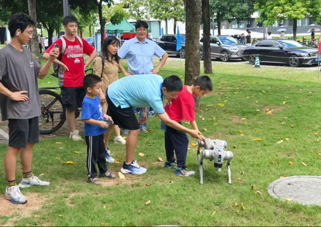 54CABF4335E00F2C21E449761DD_781678F1_2376D