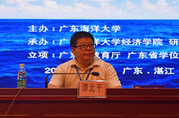 1531123303123871.jpg 2¡¢¸±Ð£³¤Ì·±±Æ½Ö´Ç.JPG