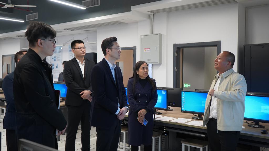 E5B015E8619D608D309171277D9_61F96A8F_F7DA