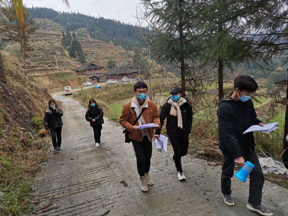 CE736972E195D5D61D64802A448_D2DE9E3E_2DB10