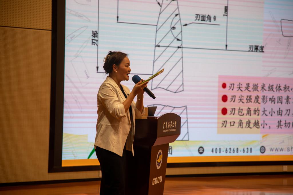 D9D9559F15B25C3B21785490D61_6682DA82_11A90